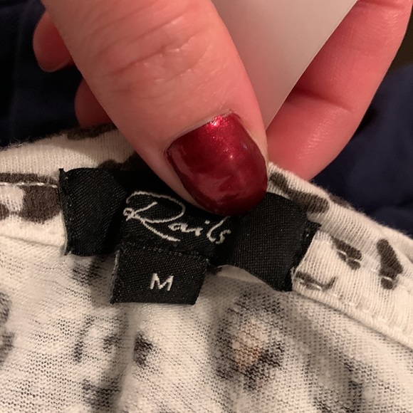 Rails Linen Cara White Mocha Leopard Medium - Picture 2 of 3